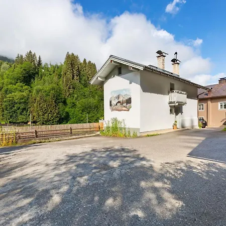 בית נופש House In H Ttau Near Salzburg Airport