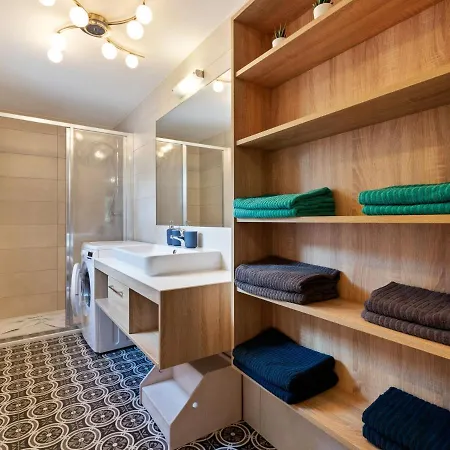 House In H Ttau Near Salzburg Airport בית נופש