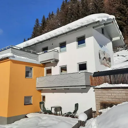 בית נופש House In H Ttau Near Salzburg Airport *